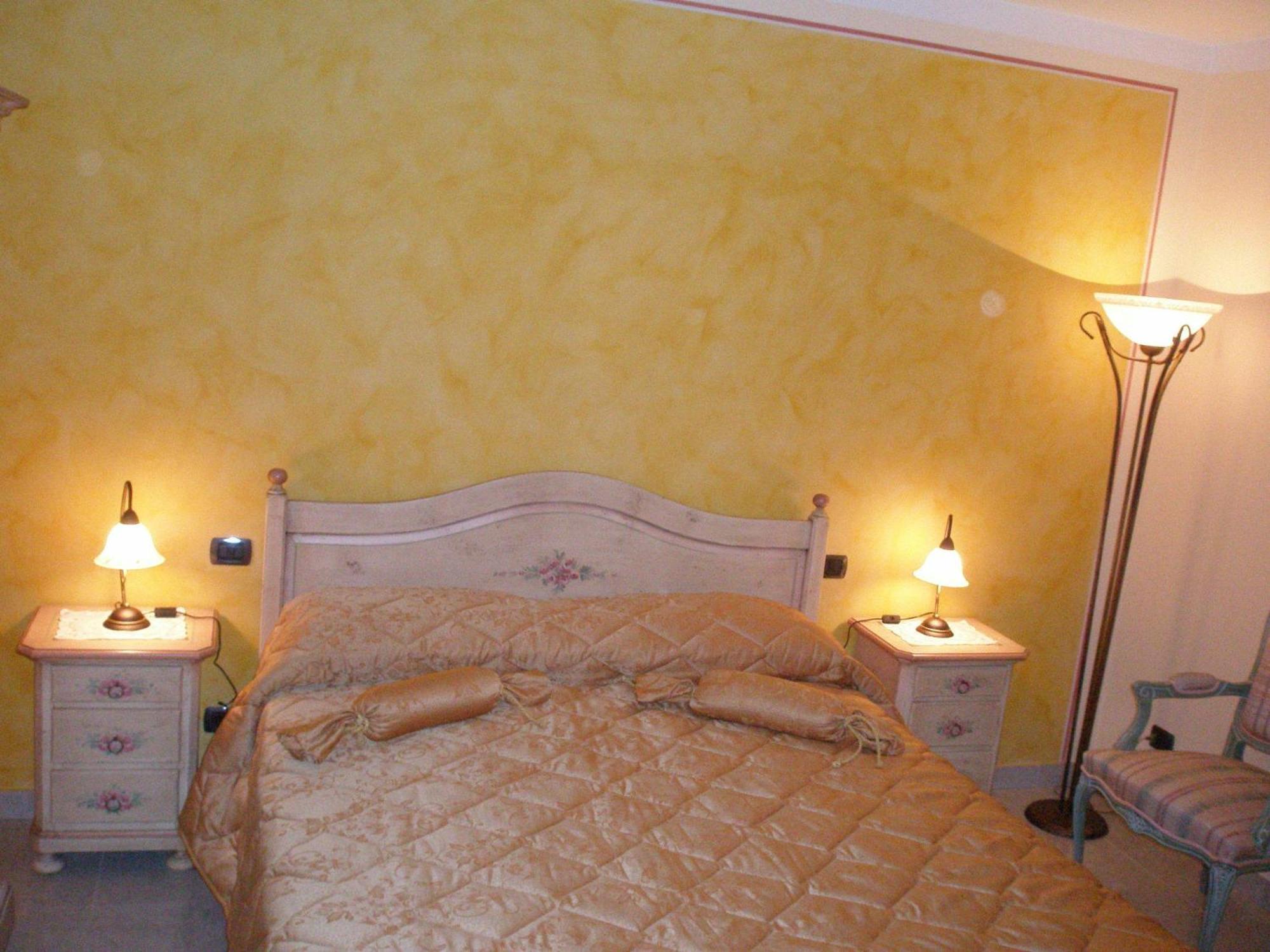 Bed And Breakfast Il Faggio Povegliano Veronese Стая снимка