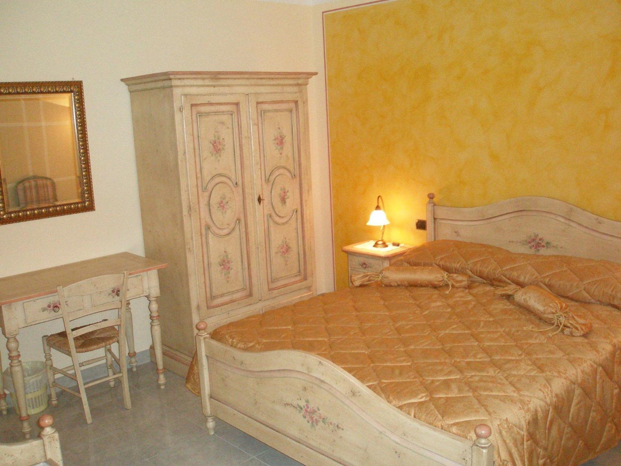 Bed And Breakfast Il Faggio Povegliano Veronese Стая снимка