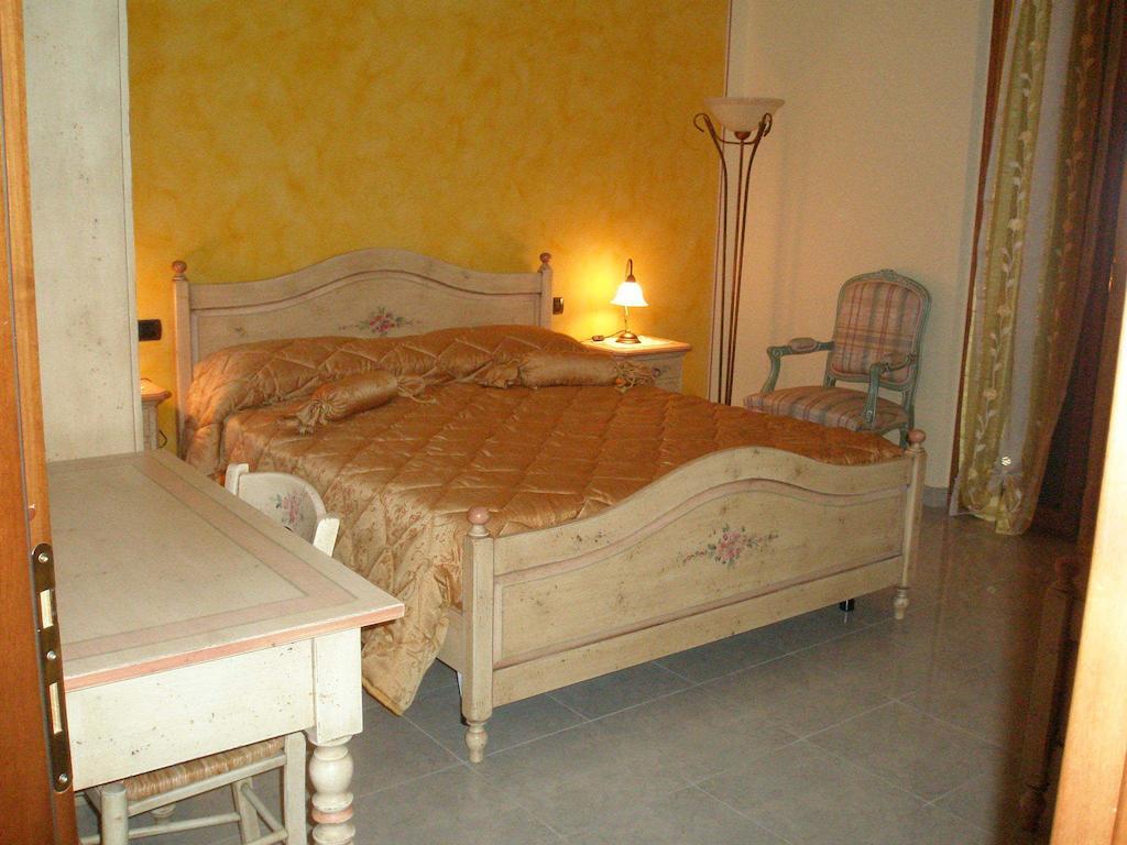 Bed And Breakfast Il Faggio Povegliano Veronese Стая снимка