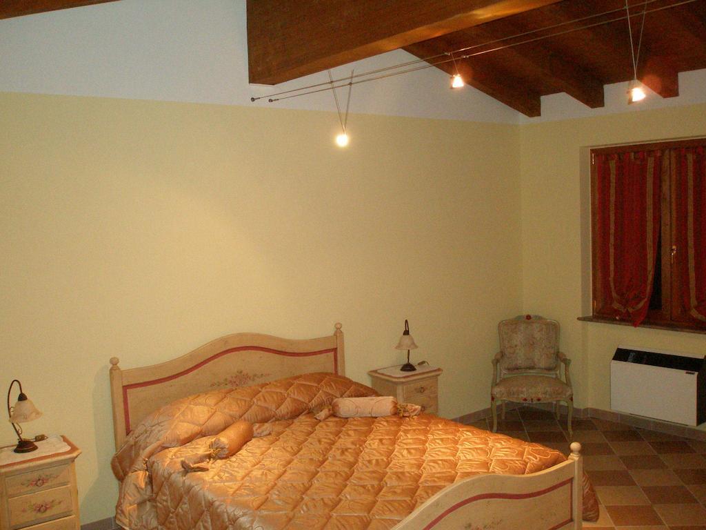 Bed And Breakfast Il Faggio Povegliano Veronese Стая снимка